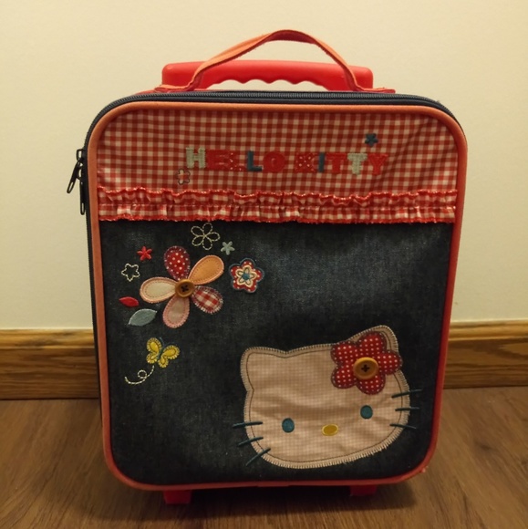 hello kitty suitcase vintage